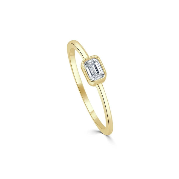 Emerald-Cut Diamond Ring - 1